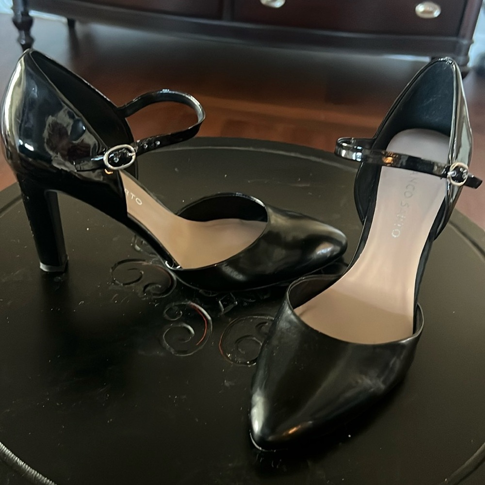 Franco Sarto Black faux leather and patent heels pumps Size 7.5
